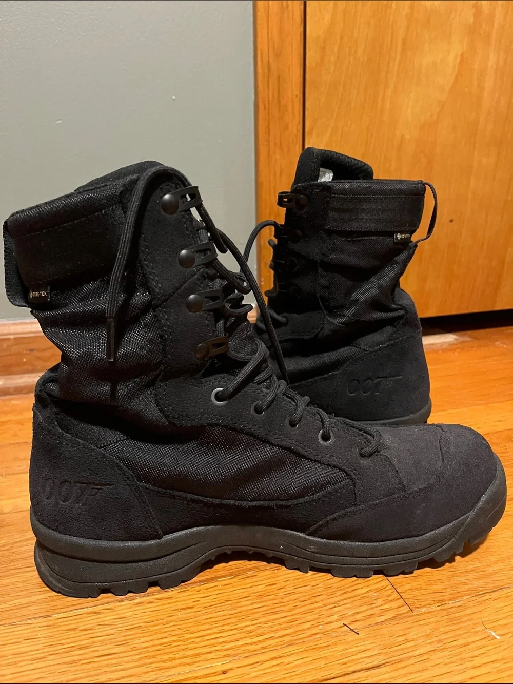Danner Mens Tanicus 007 Men's Black Lace-Up Tactical Boots No Time to Die 11